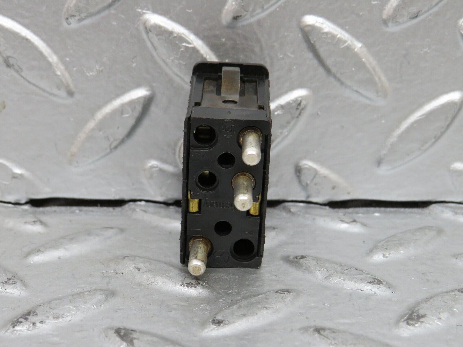 28322 Mercedes-Benz S123 240D Wagon Rear Wiper Control Switch 0018203410