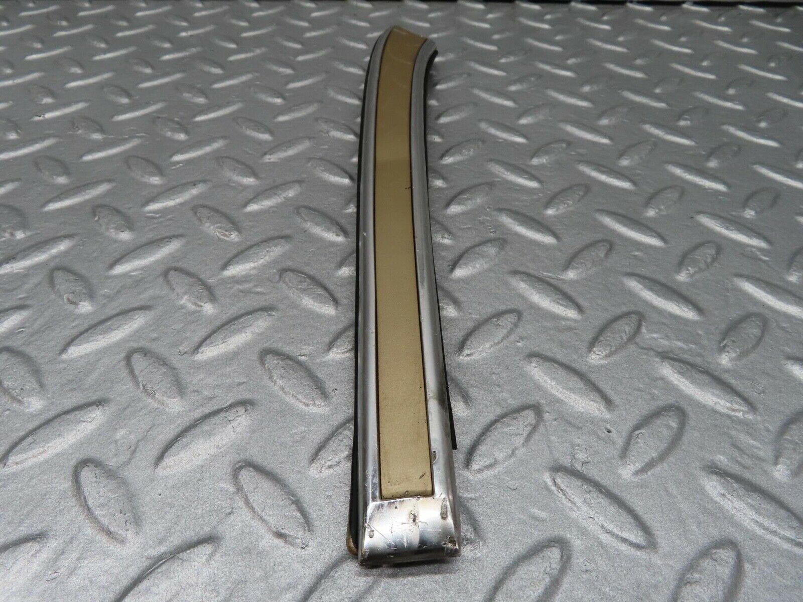 15943 Mercedes-Benz W123 280E C Pillar Exterior Trim Right Side 1236981097