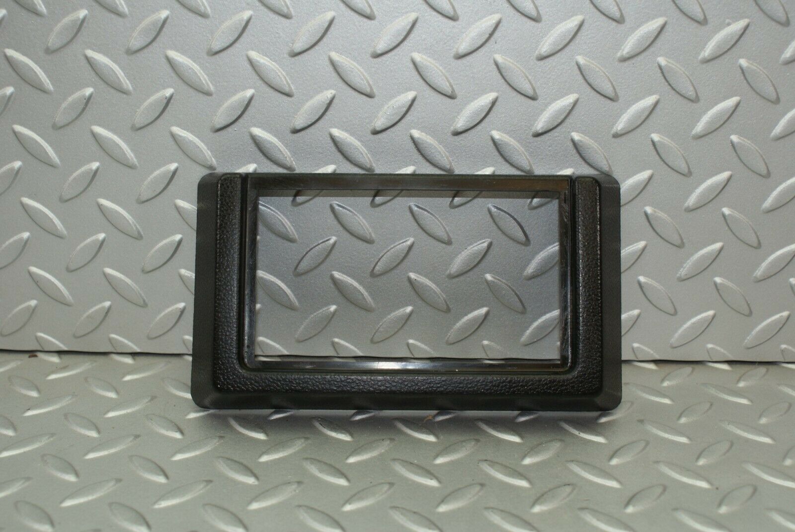 3179 Mercedes-Benz W115 220D Rear Door Ashtray Frame