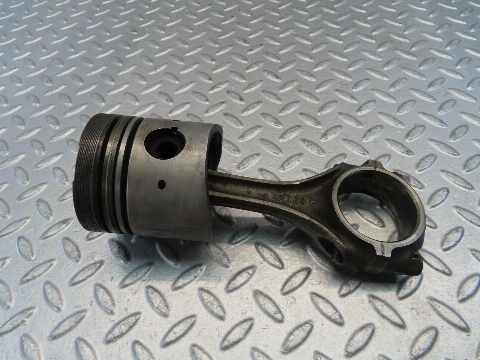 10996 Mercedes-Benz W115 220D Piston With Connecting Rod 86.98 mm