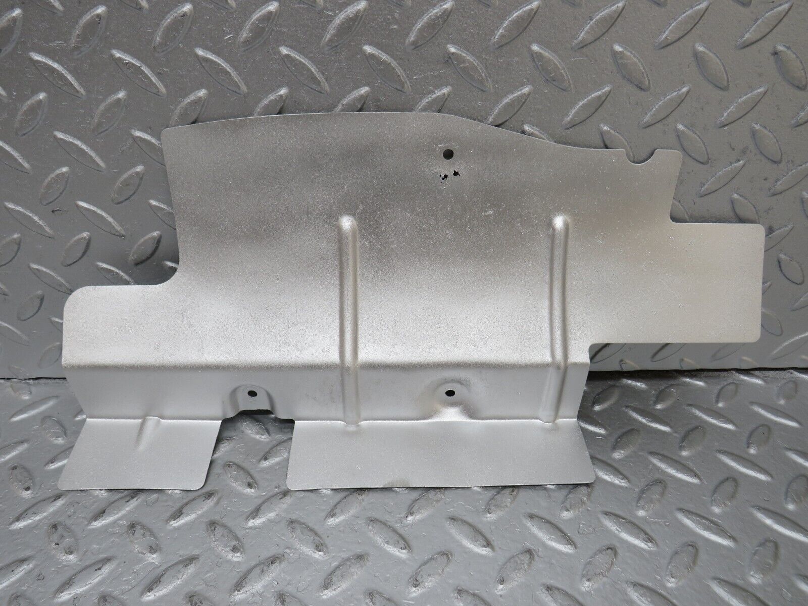 36170 Mercedes-Benz W126 420SE Exhaust Heat Shield