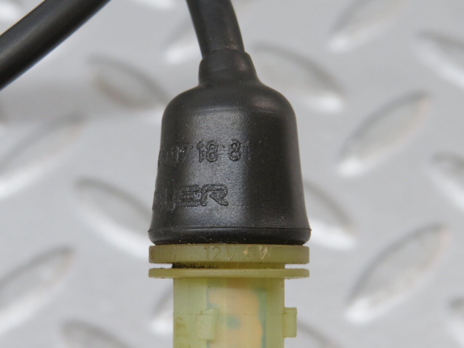 36267 Mercedes-Benz W126 420SE Front Wing Indicator Wire Cable 1249971881