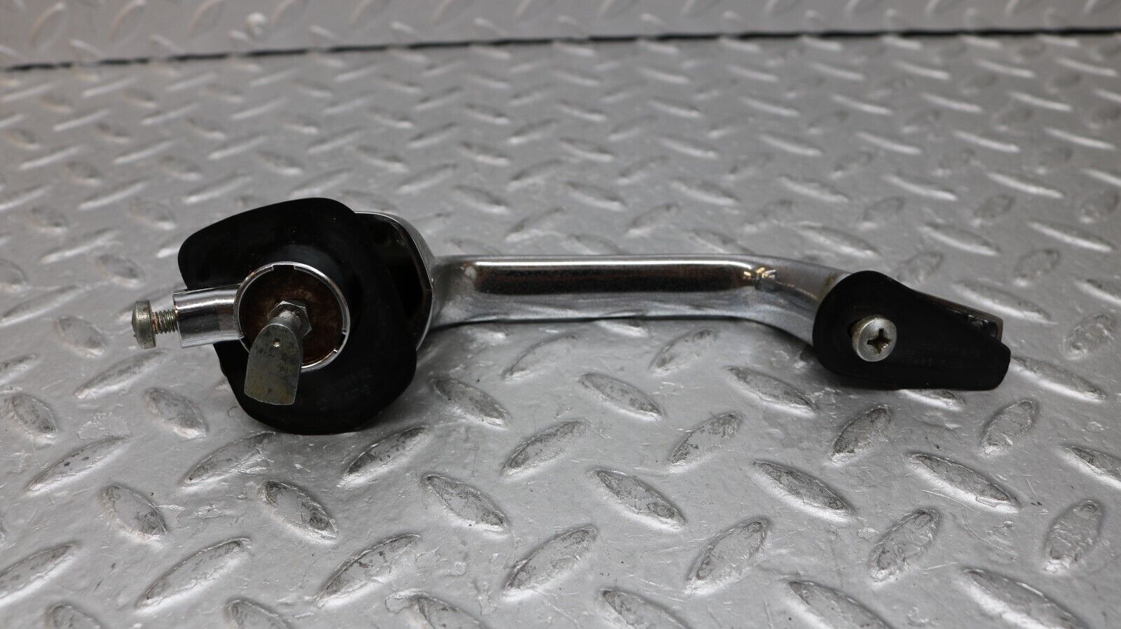 37277 Mercedes-Benz W109 300SEL Rear Right Door Chrome Handle 1087661202