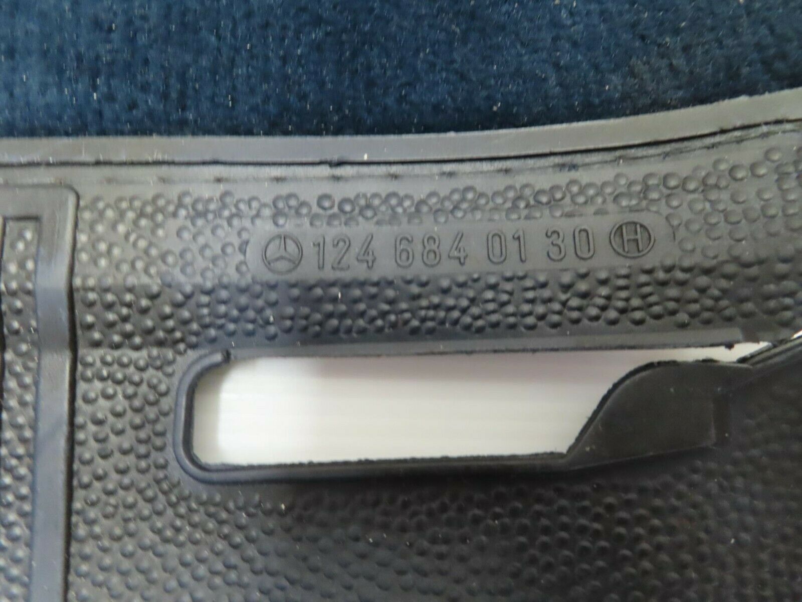 9493 Mercedes-Benz C124 300CE Coupe Front Right Driver Side Floor Mat