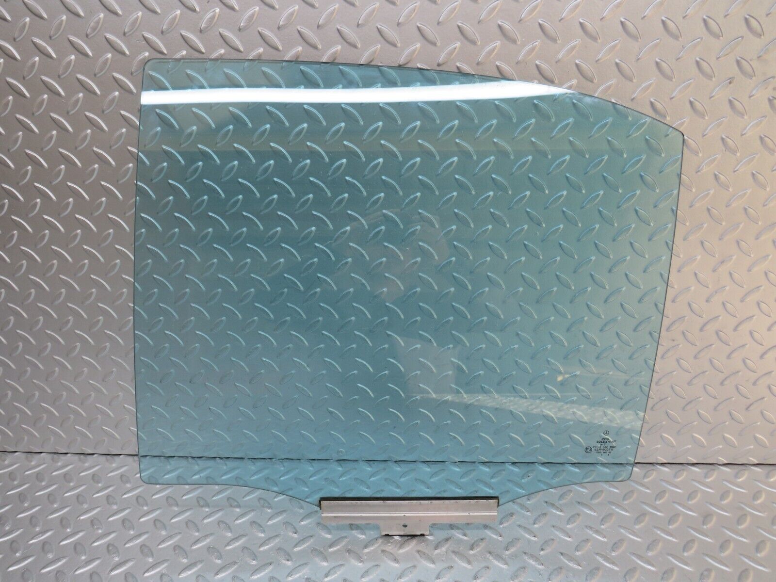 34973 Mercedes-Benz W210 320E Rear Left Door Window Glass