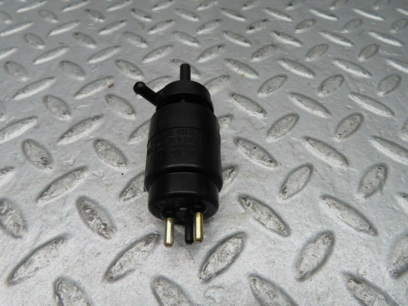 16630 Mercedes-Benz C107 380SLC Windscreen Washer Pump Bosch 1248690621