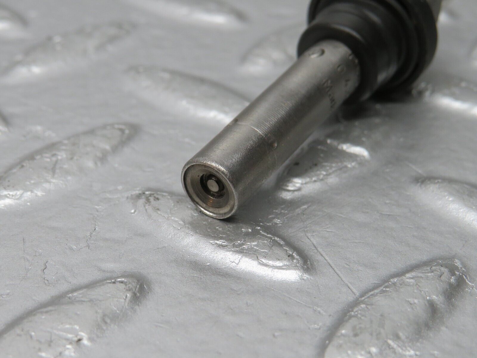 32707 Mercedes-Benz S124 300TE Wagon Fuel Injector Bosch 0437502010