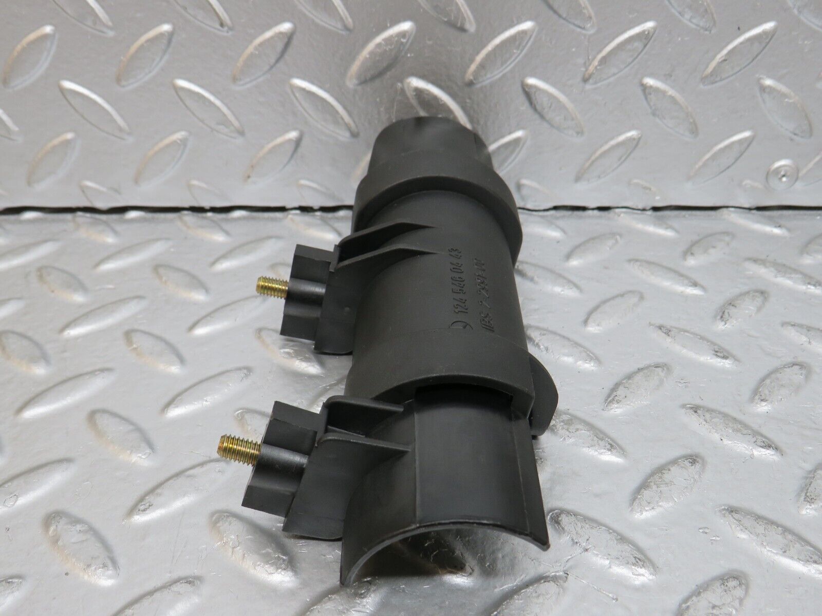 29363 Mercedes-Benz W124 230E Steering Column Cable Bracket 1245460443