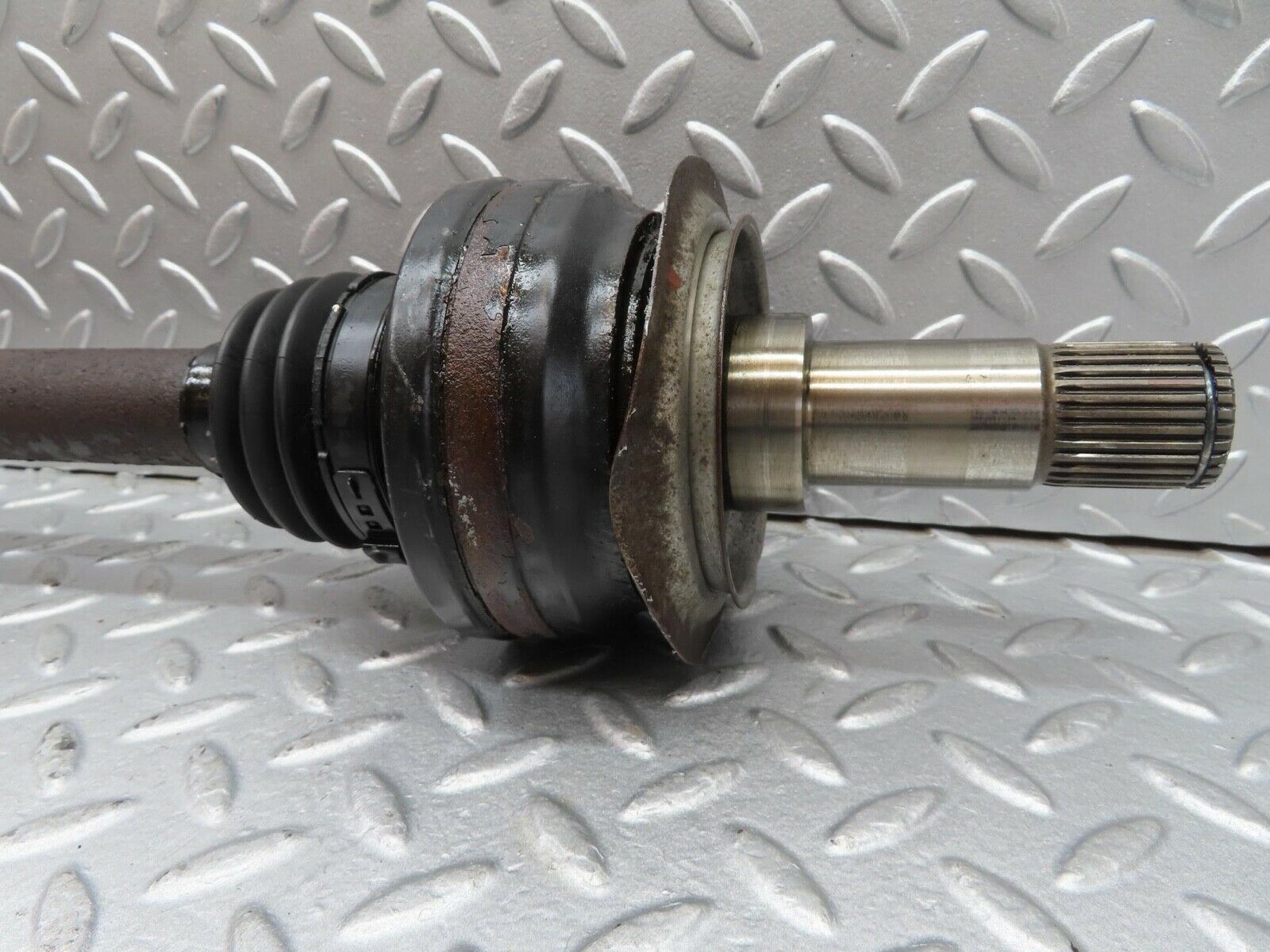 12668 Mercedes-Benz W221 S320 Axle Shaft Drive Shaft