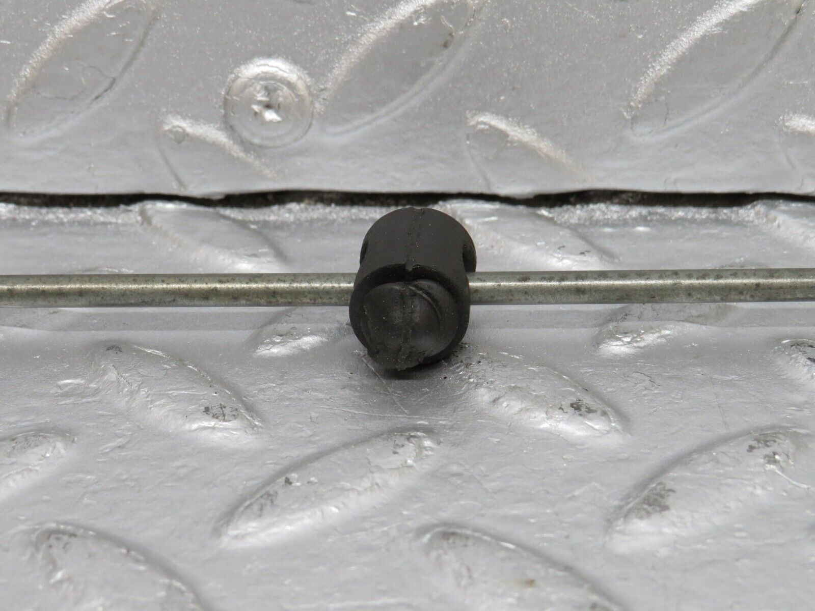 40459 Mercedes-Benz W110 230 Rear Door Lock Control Bar