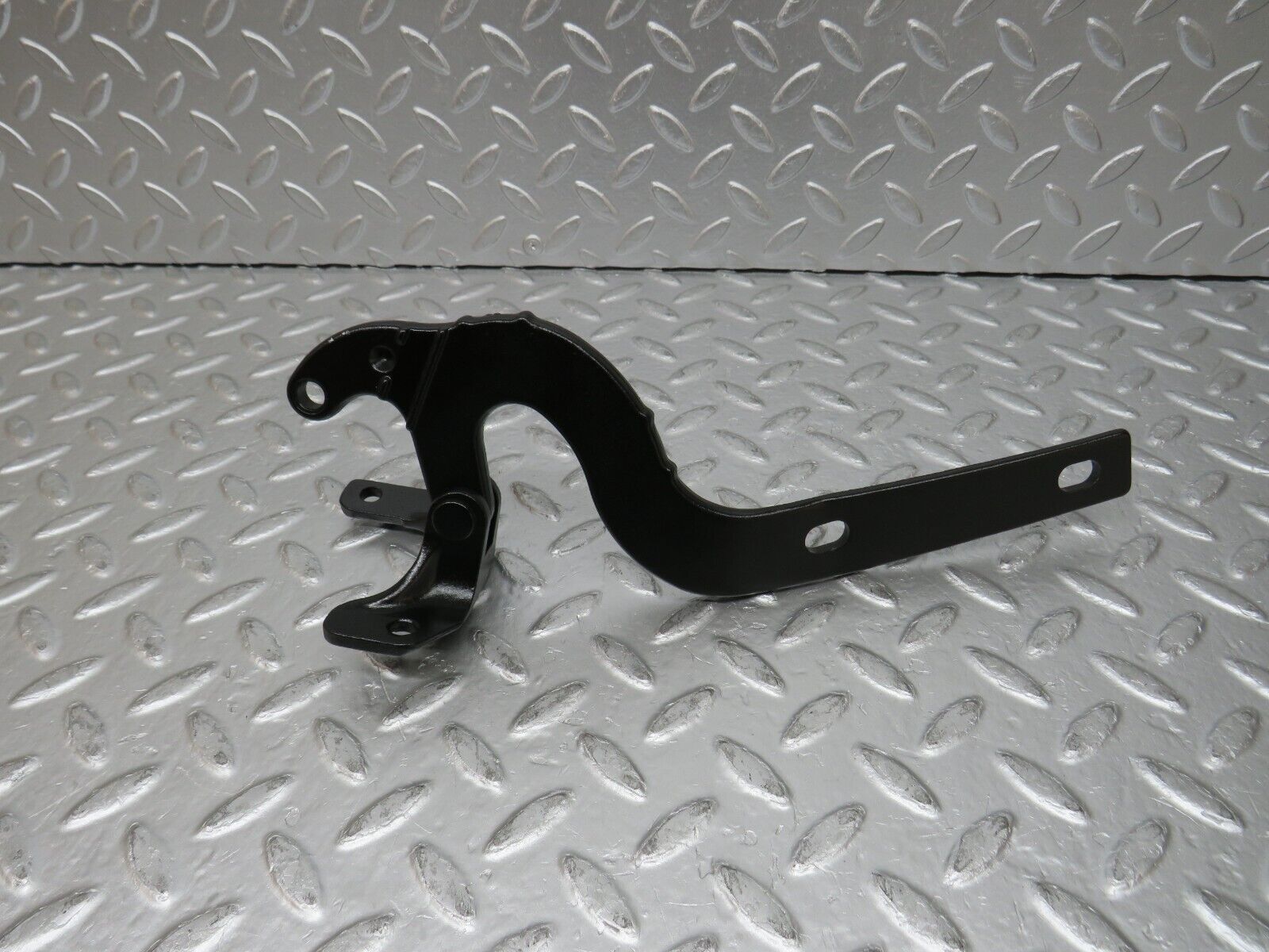 31439 Mercedes-Benz S124 220TE Trunk Lid Hinge Left Side 1247430121 1247430351