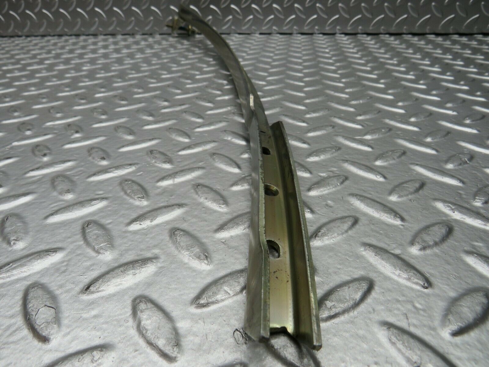 22532 Mercedes-Benz C124 E220 Coupe Left Door Window Channel