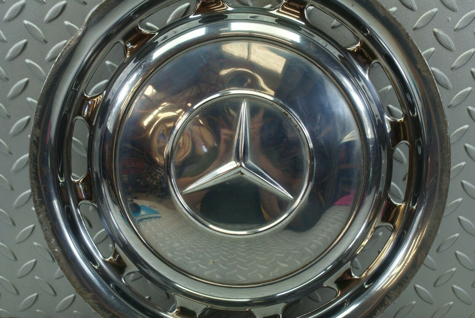 3140 Mercedes-Benz C107 350SLC Coupe Coupe Wheel Trim Hub Cap 14