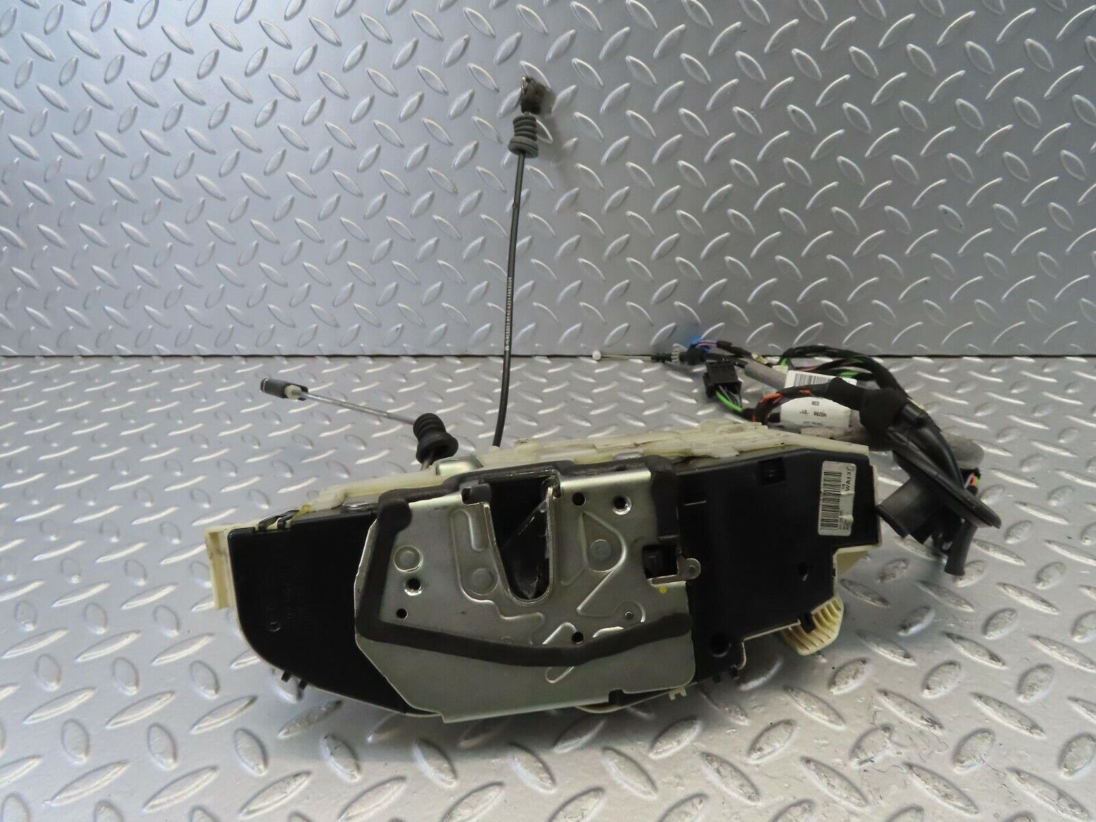 11175 Mercedes-Benz W221 S320 Rear Left Soft Close Door Lock 2217302935