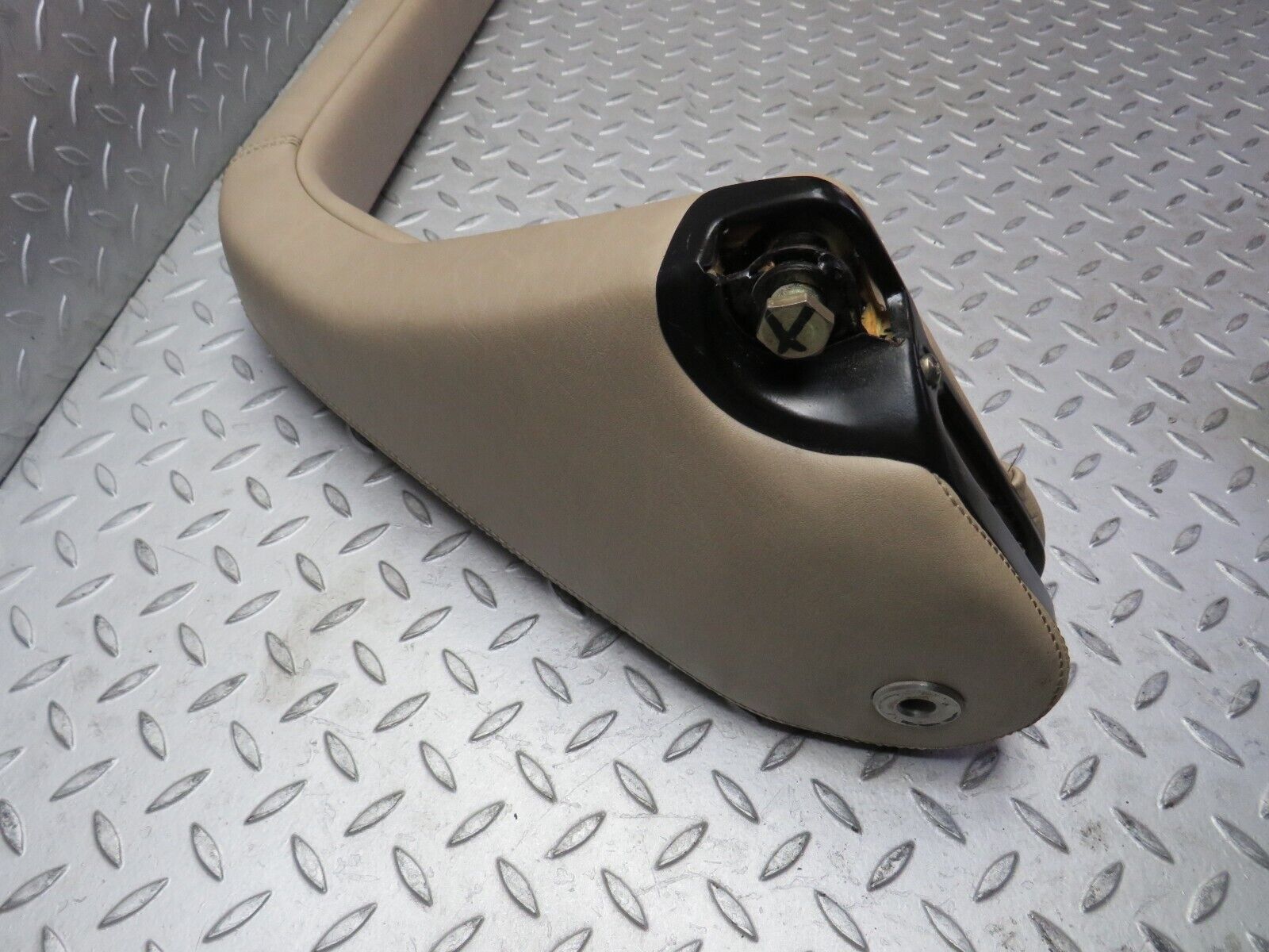 38618 Mercedes-Benz R129 280SL Coupe Roll Over Bar Beige