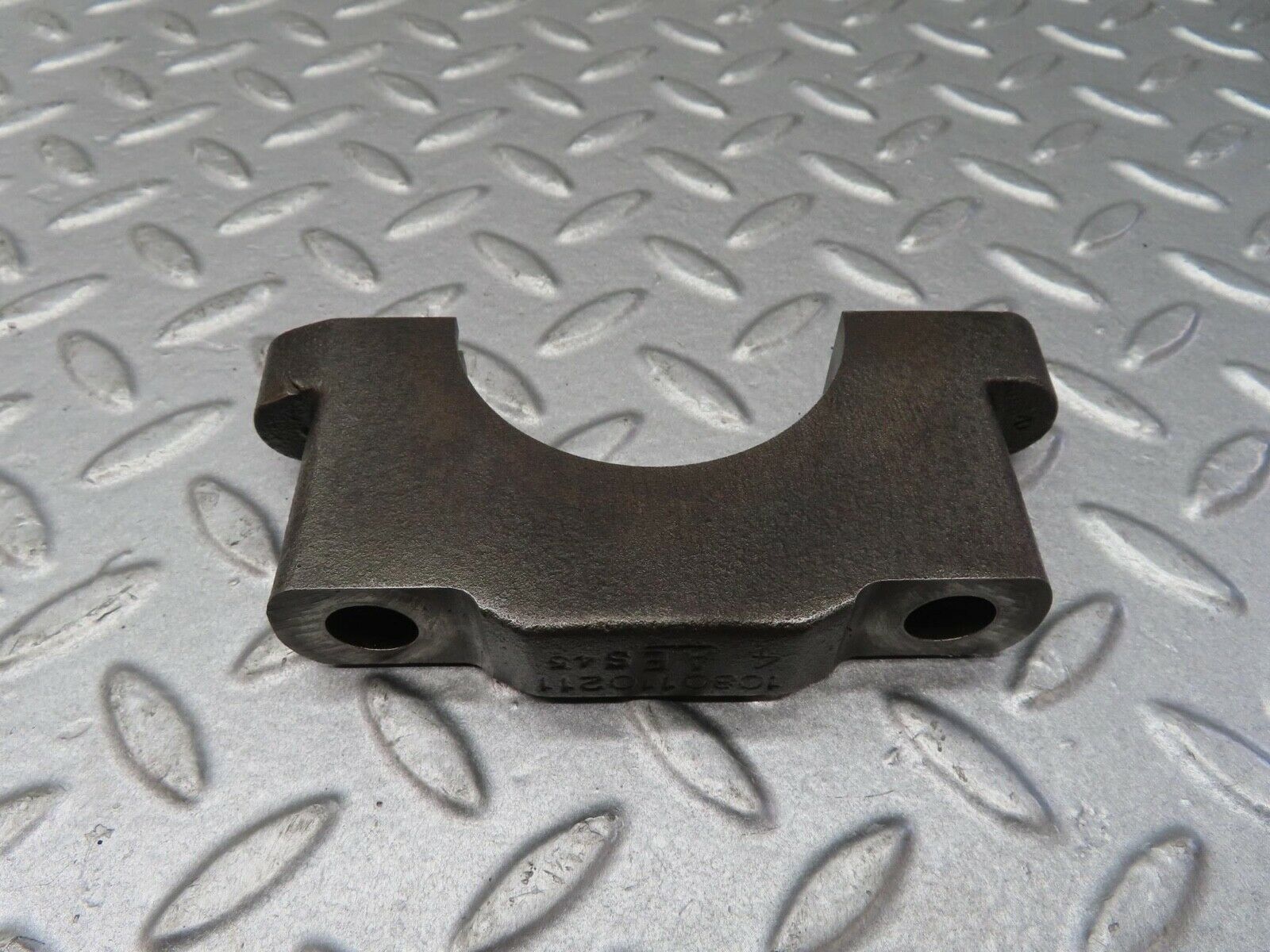 13382 Mercedes-Benz W111 230S Crankshaft Bearing Holder Block 1080110211