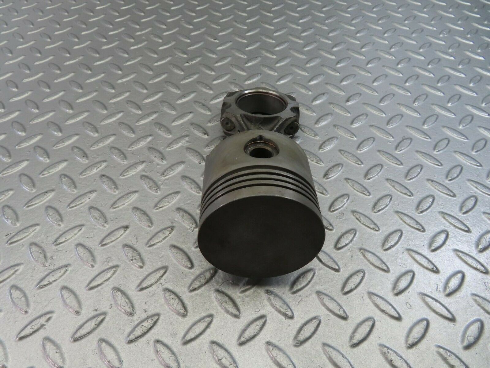 10161 Mercedes-Benz W108 Piston With Connecting Rod 86.49 mm 1300380201