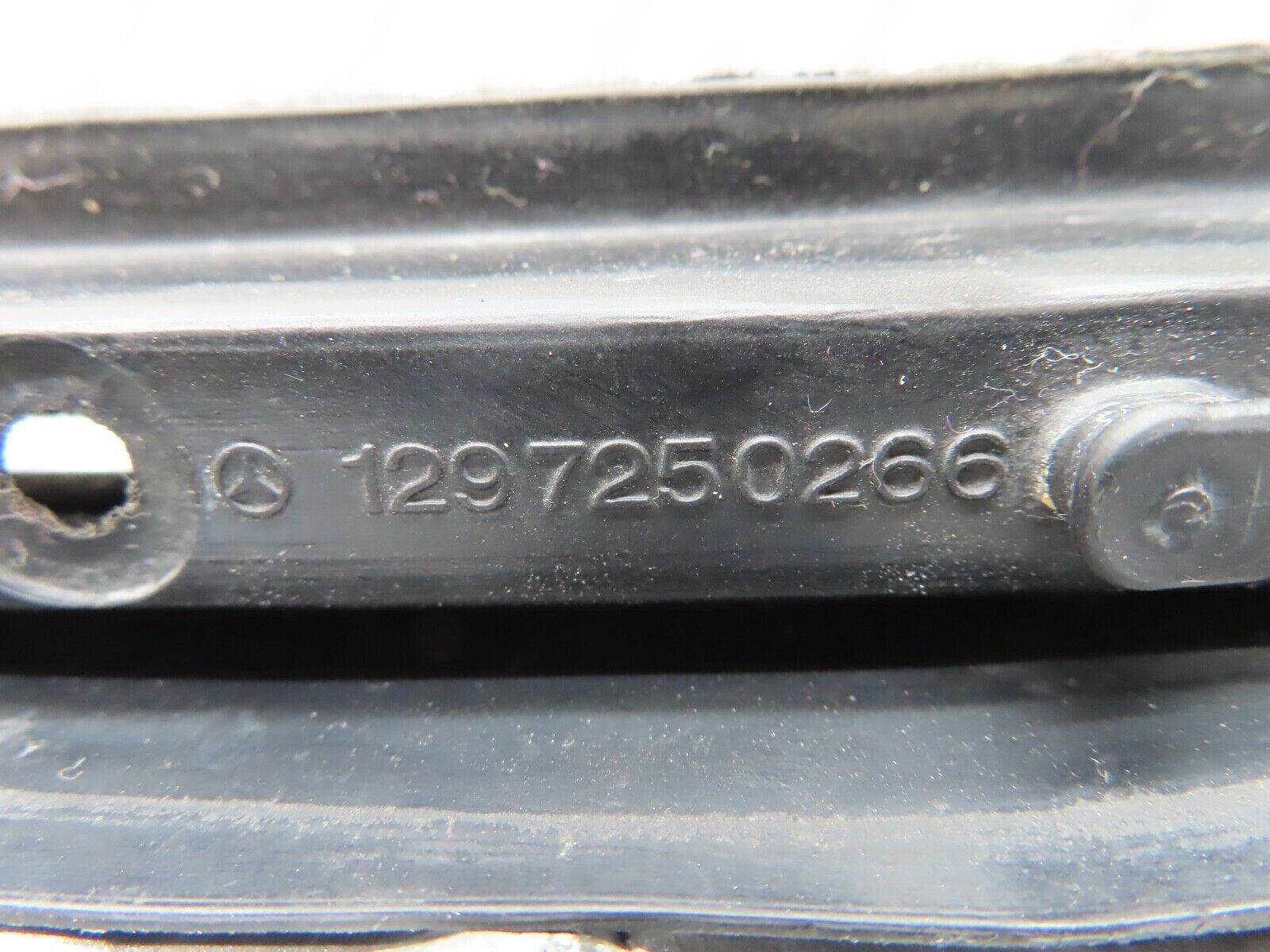 20181 Mercedes-Benz R129 300SL Coupe Right Door Wing Mirror Rubber 1297250266