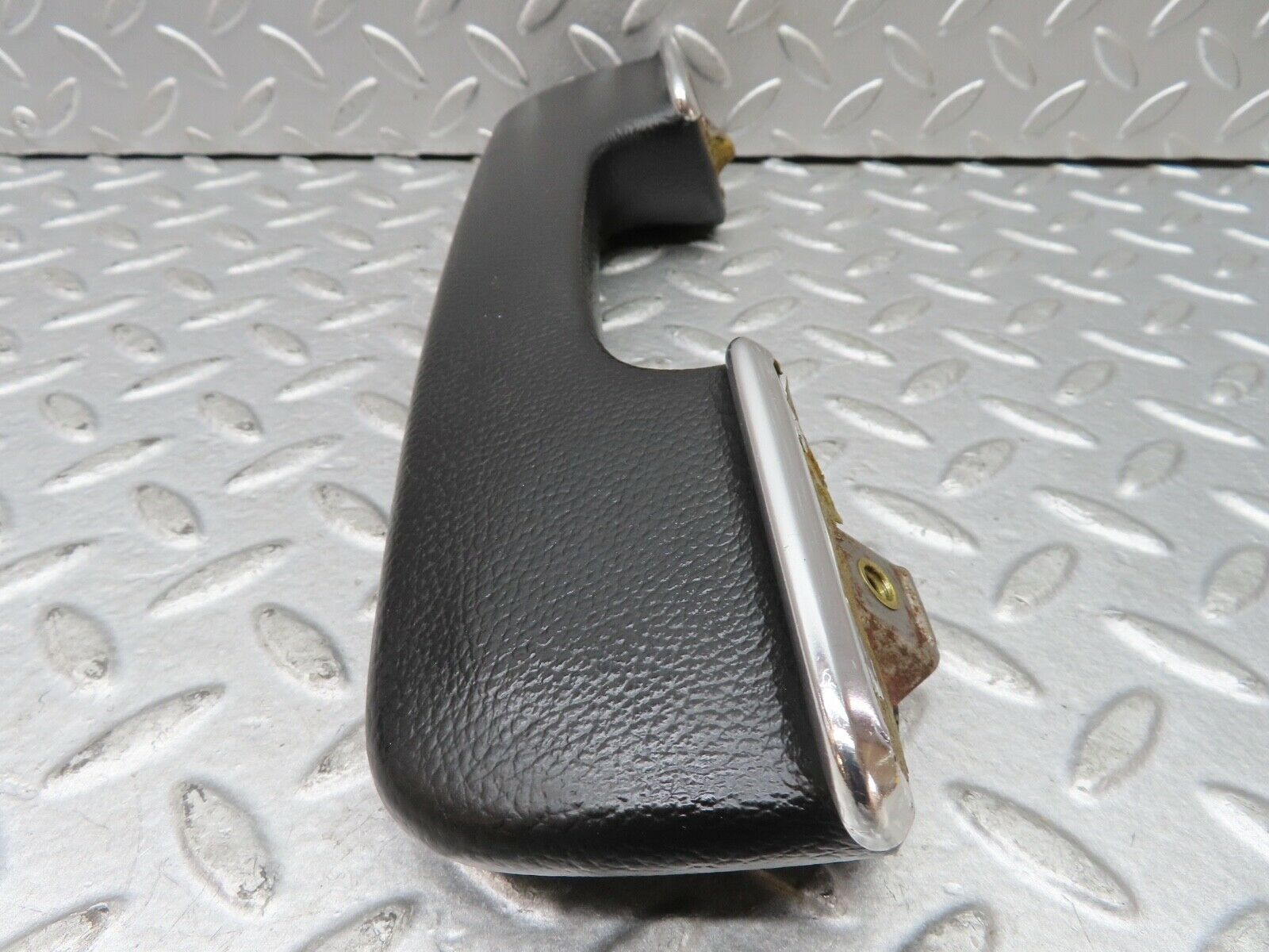 19055 Mercedes-Benz W123 300D Front Left Interior Door Handle Black 1239701101