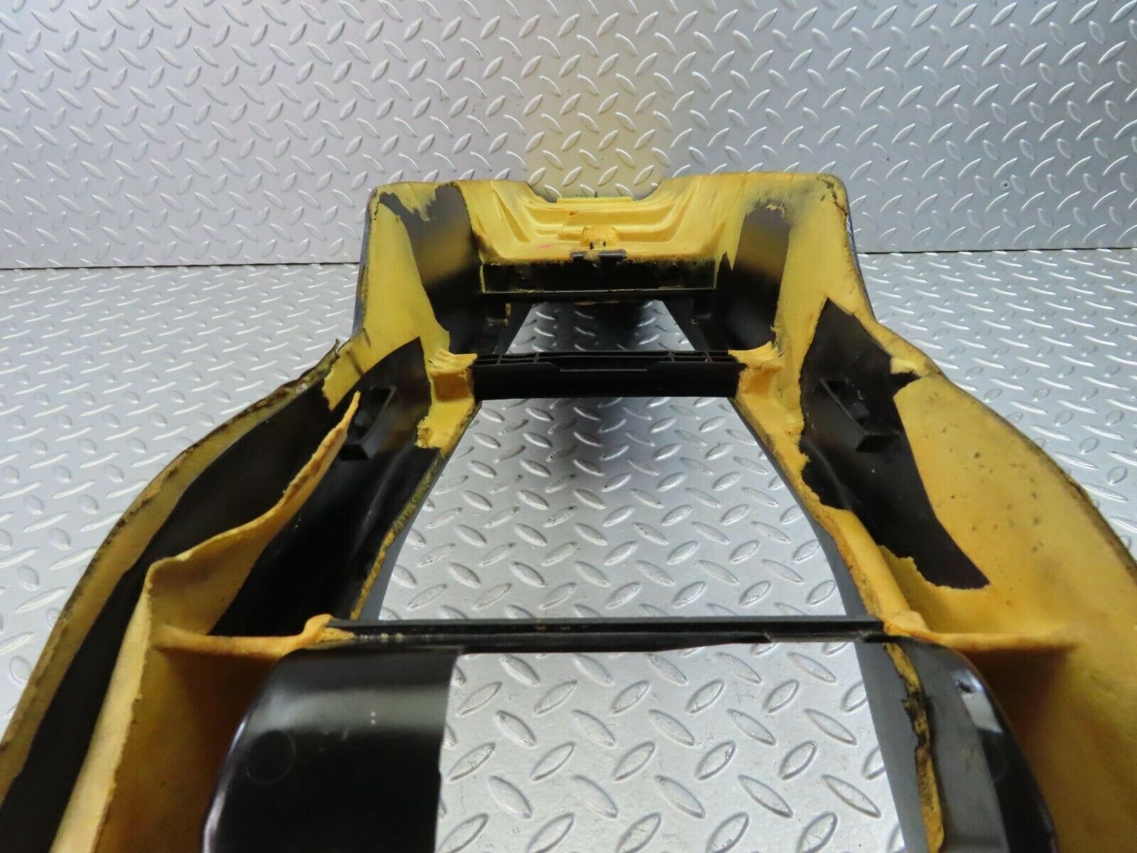 9367 Mercedes-Benz C124 300CE Coupe Centre Console Blue