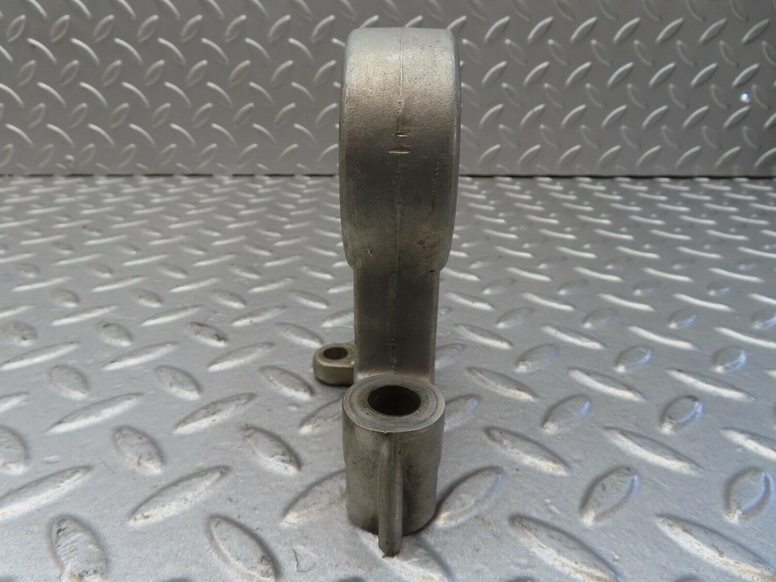 13362 Mercedes-Benz W111 230S Camshaft Tower Bearing 1140510016