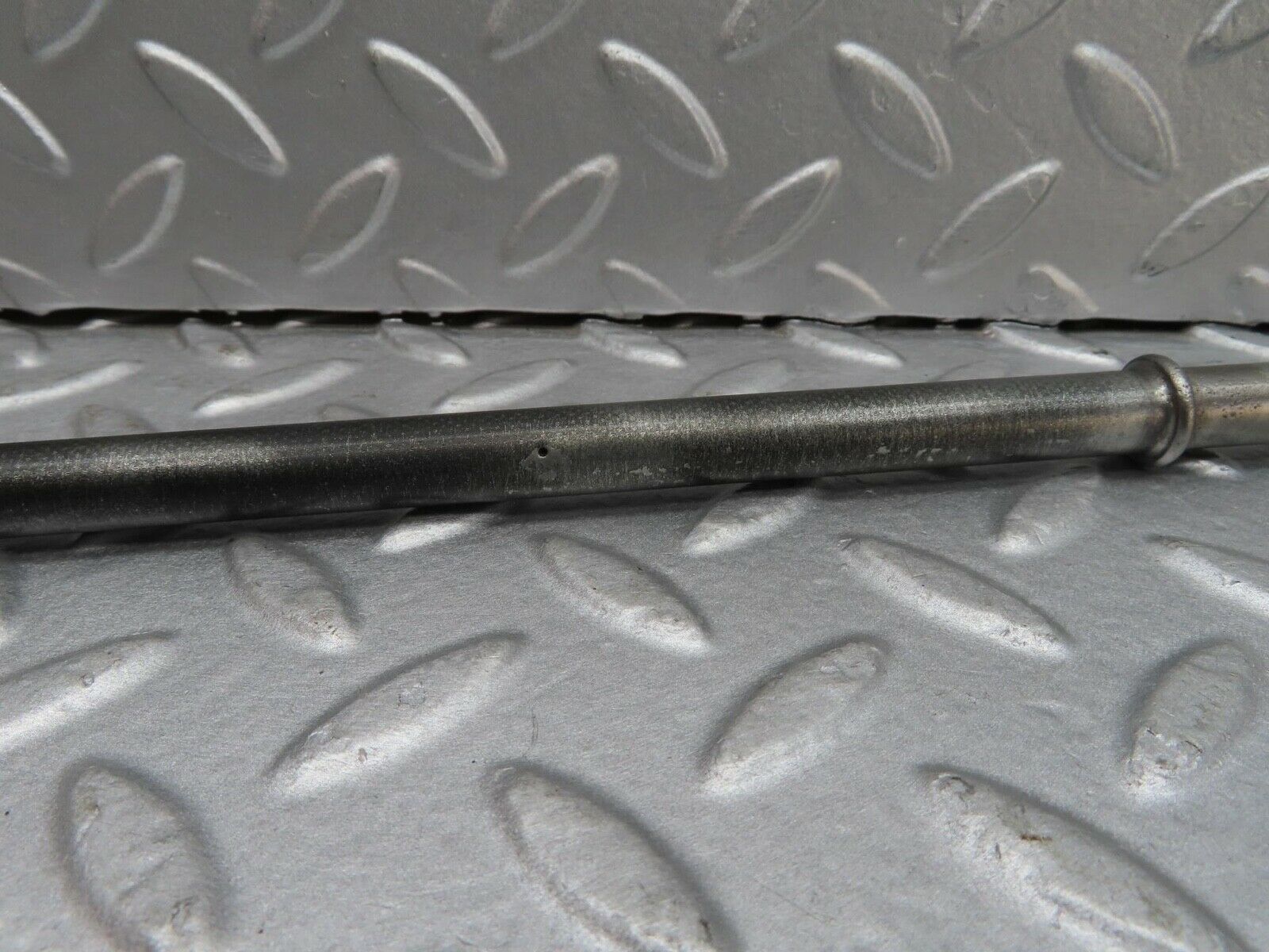 16433 Mercedes-Benz W124 260E Oil Dipstick