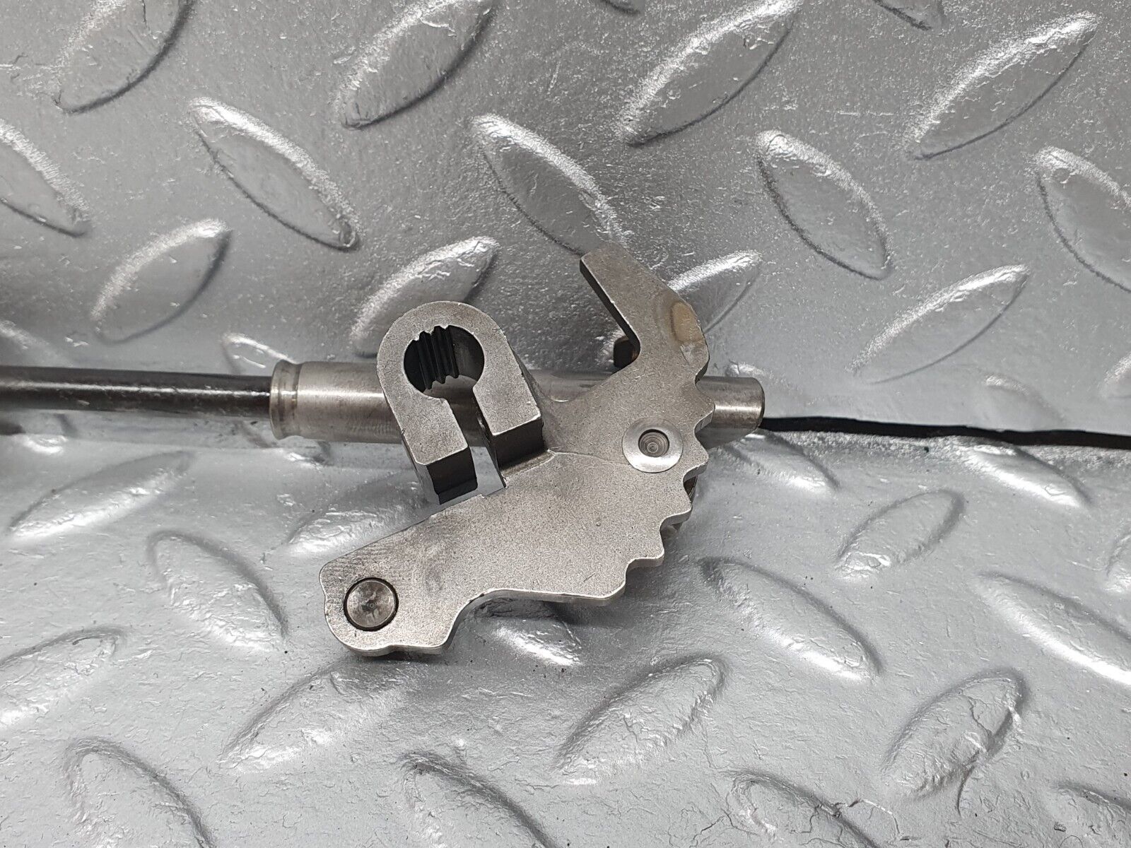 41304 Mercedes-Benz W123 300D Automatic Gearbox Parking Gear Linkage 722.118