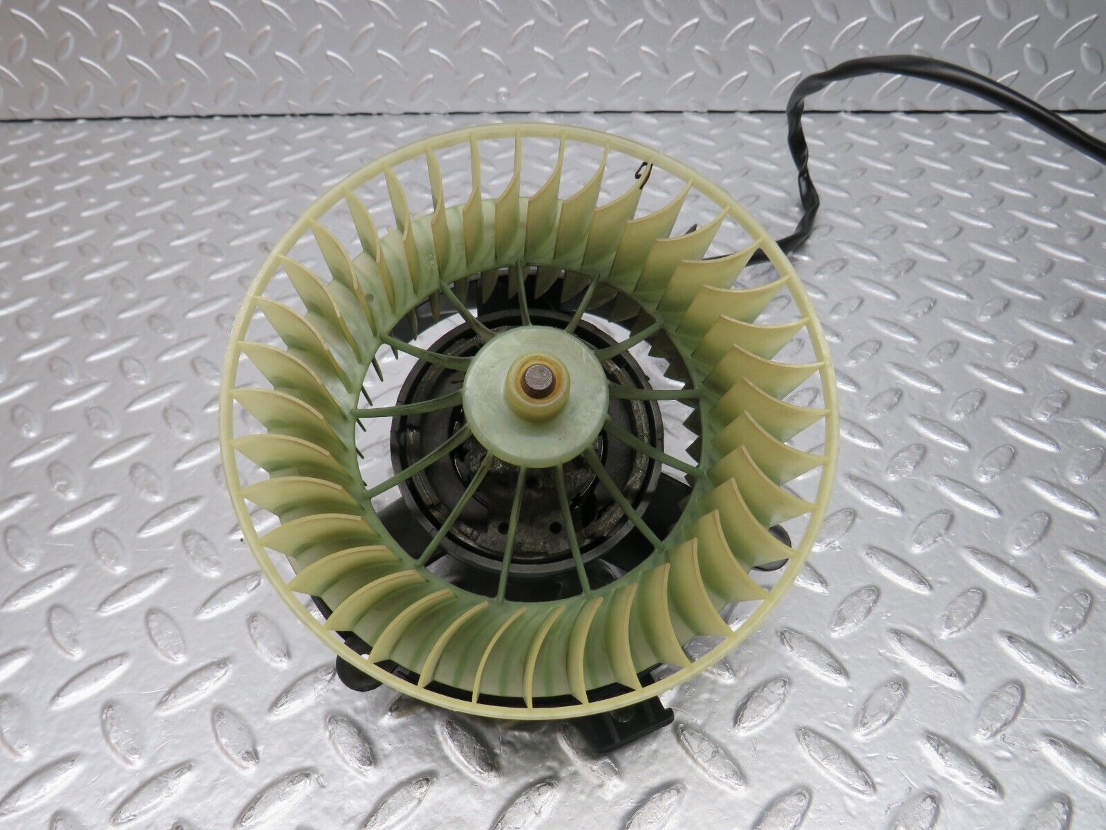 30423 Mercedes-Benz W124 230E Heater Blower Motor