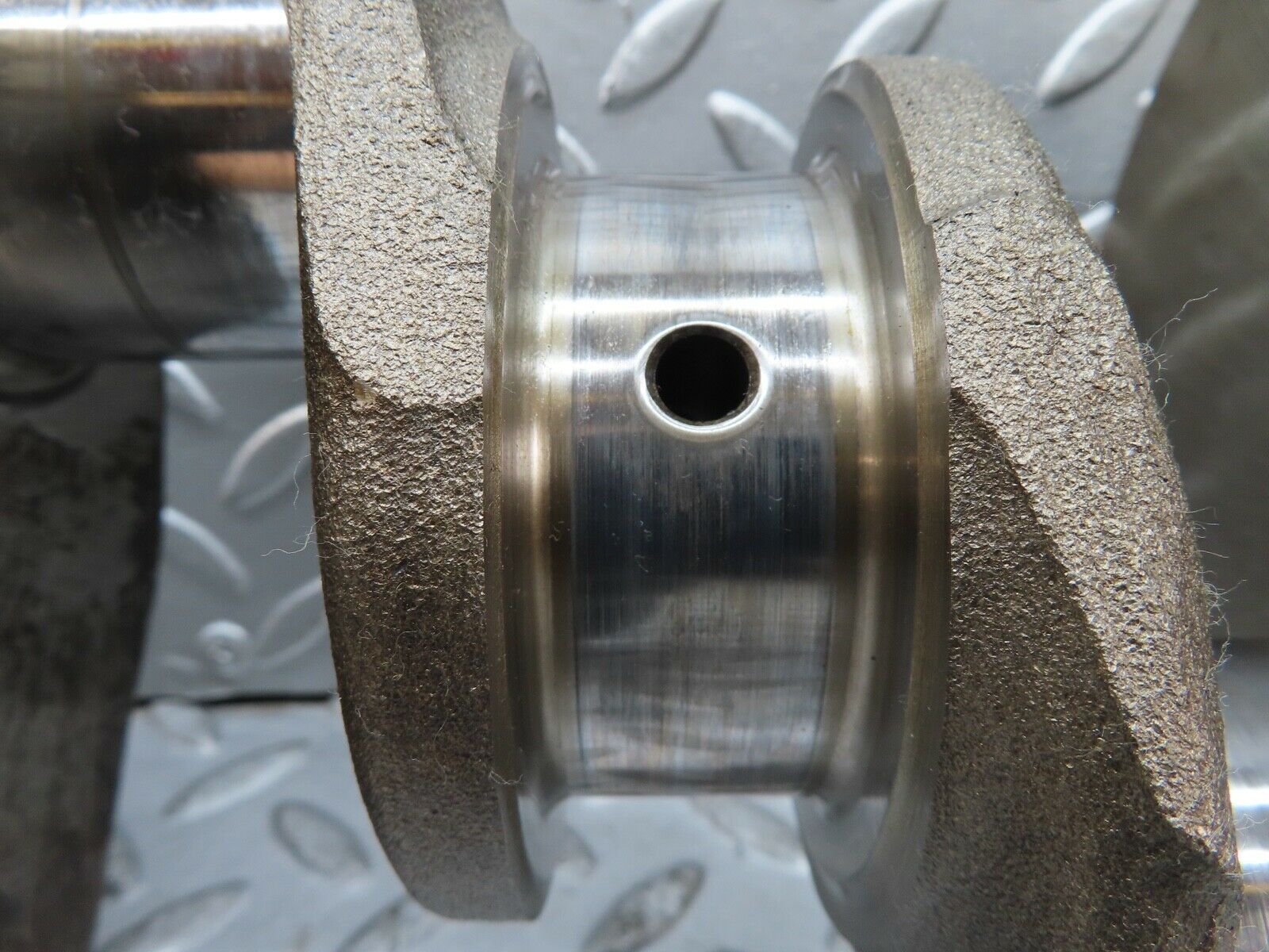 17812 Mercedes-Benz W116 450SEL Crankshaft 1170311001