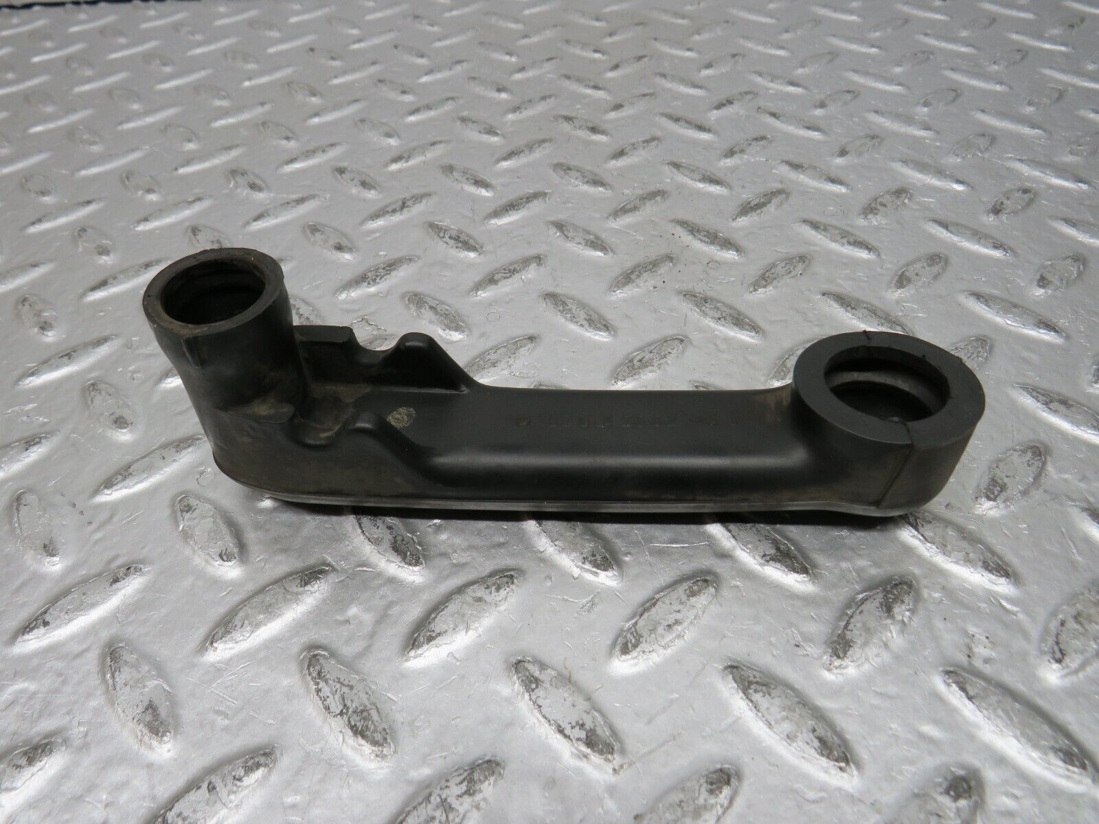 31975 Mercedes-Benz W123 230E Crankcase Breather Pipe 1020942682