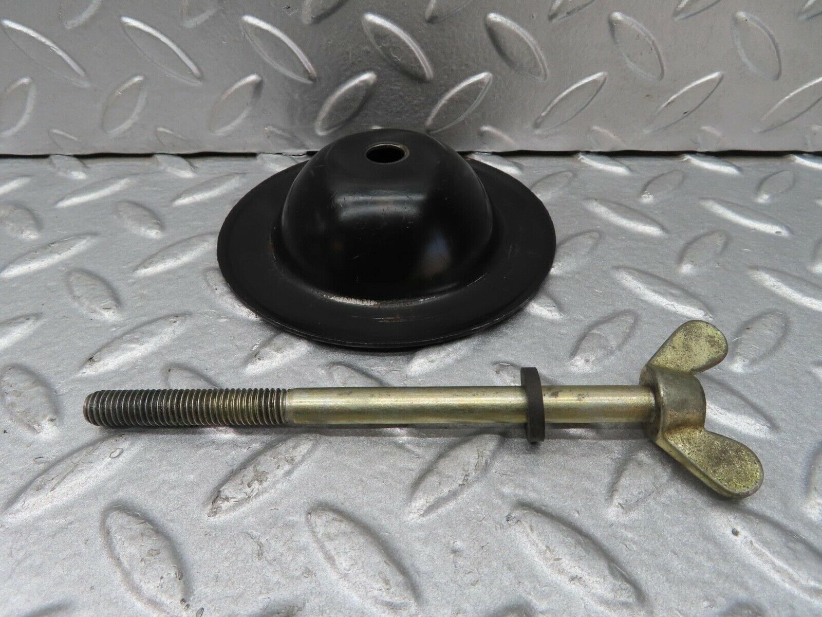 14193 Mercedes-Benz W116 350SE Fixing Mount For Spare Wheel