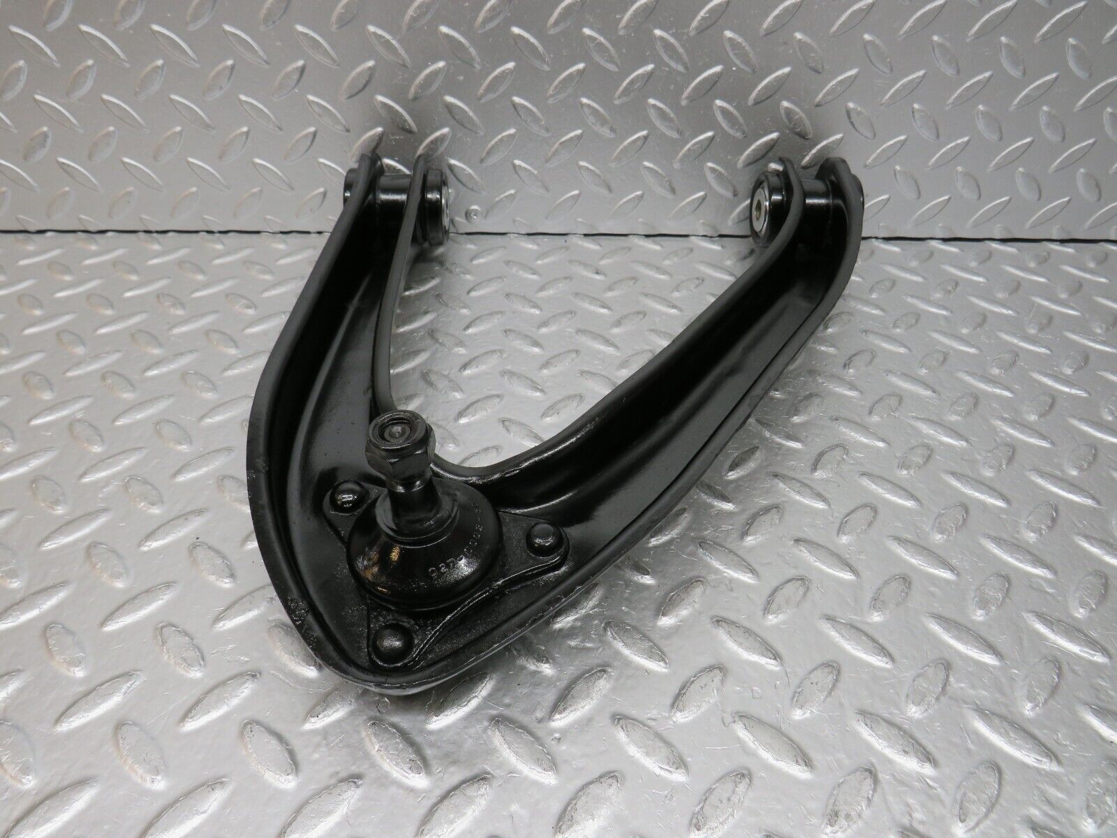 0813 Mercedes-Benz C107 350SLC Coupe Upper Control Arm Front Left