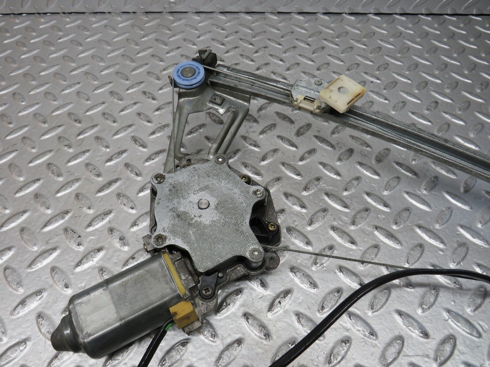 27795 Mercedes-Benz S124 300TE Wagon Rear Right Power Window Regulator With Motor