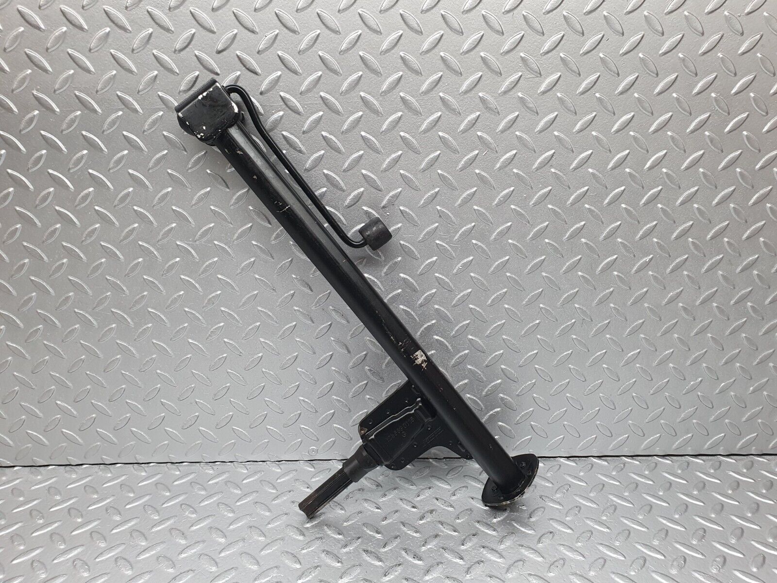 41468 Mercedes-Benz W124 200E Car Jack 1245830115