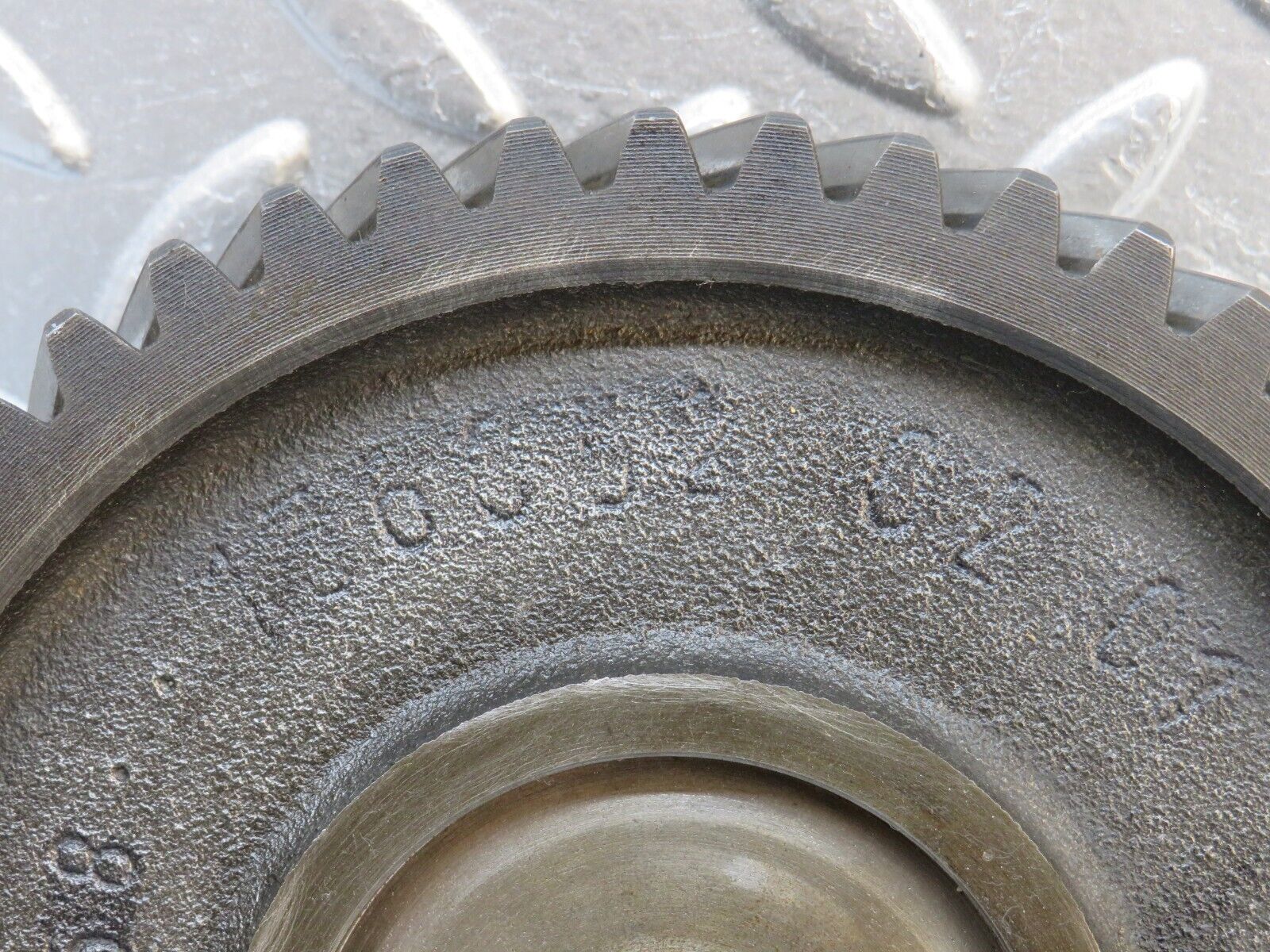 0328 Mercedes-Benz W120 180D Ponton Camshaft Sprocket 1360520201