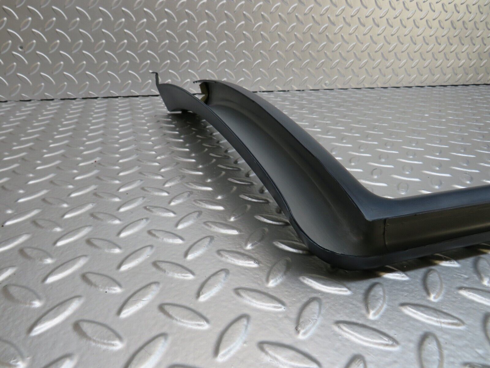 24976 Mercedes-Benz W140 SEL320 LWB Rear Right Door Window Trim 1407304862