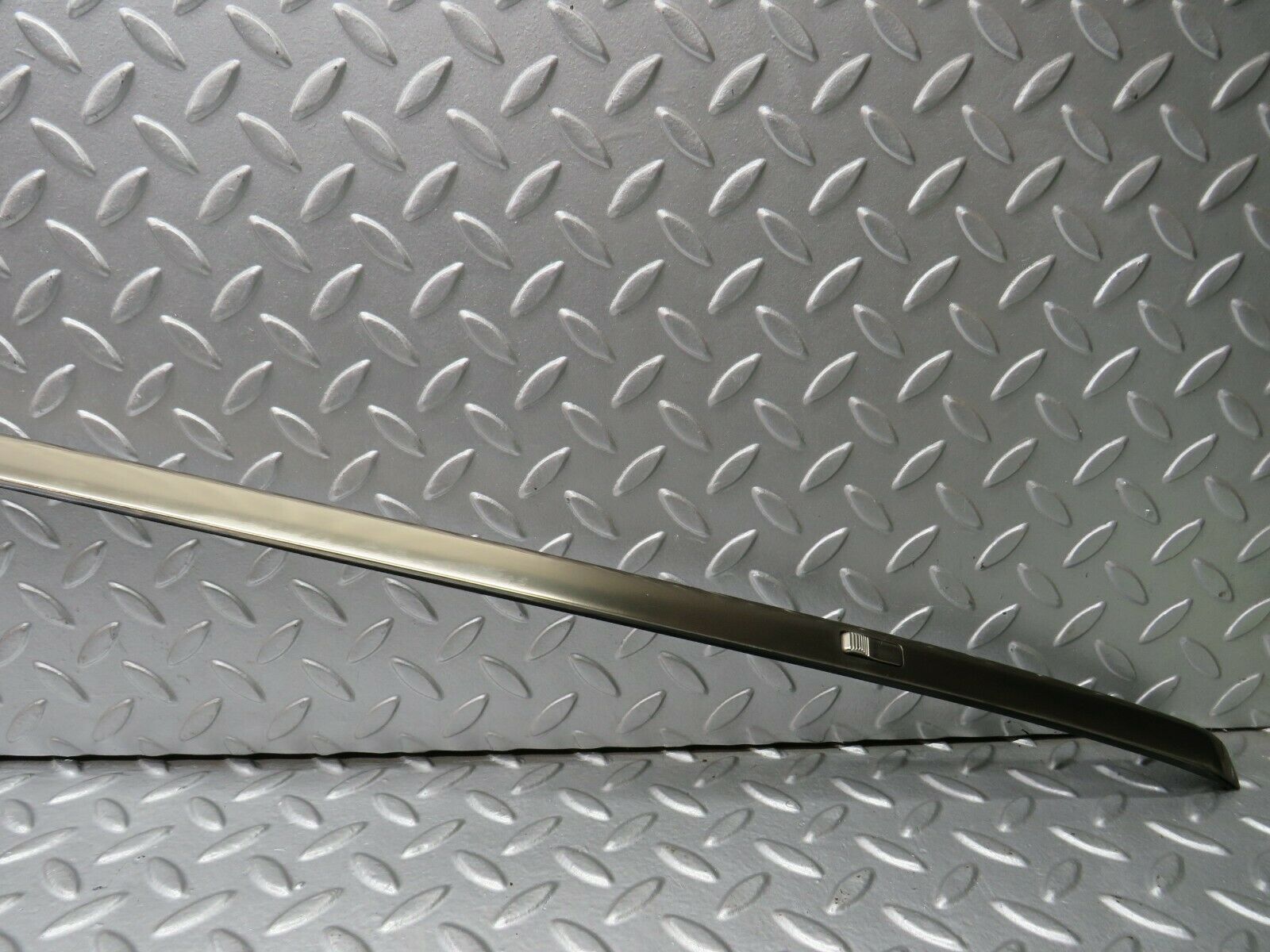 22633 Mercedes-Benz C124 E220 Coupe Roof Chrome Trim Left Side