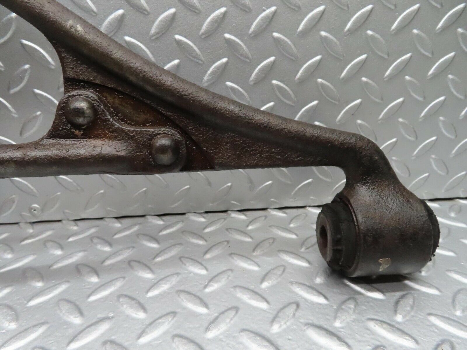 14818 Mercedes-Benz W116 350SE Front Right Lower Control Arm