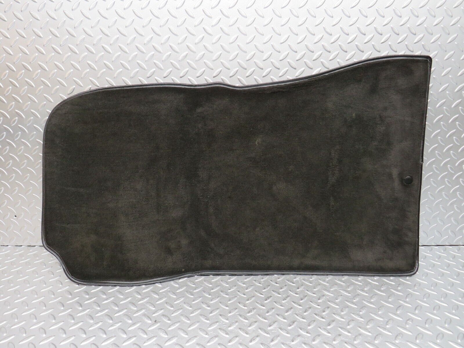 31562 Mercedes-Benz W201 190LE 1.8L Front Left Floor Mat Carpet 2016806962