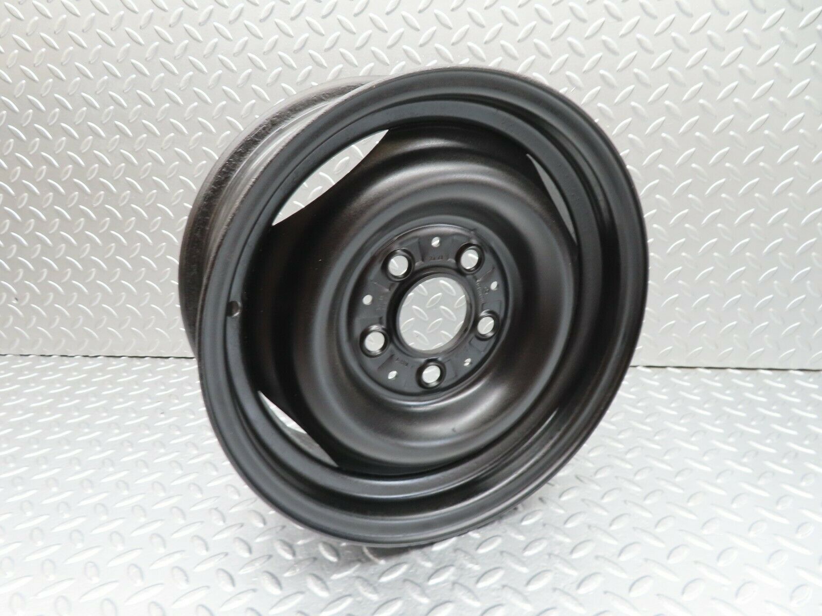18028 Mercedes-Benz Steel Wheel 5.5Jx14H2 ET30 1234000302