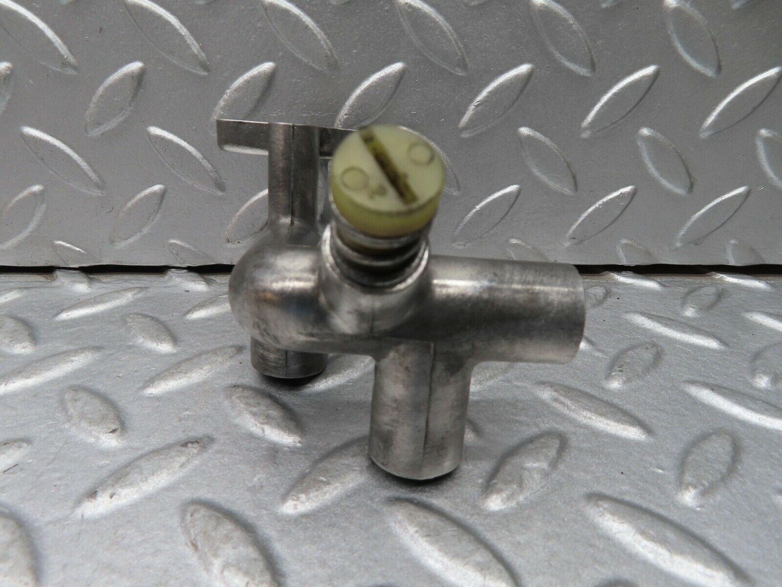 16885 Mercedes-Benz C123 280CE Coupe Auxiliary Air Slide K-Jetronic 1100940412