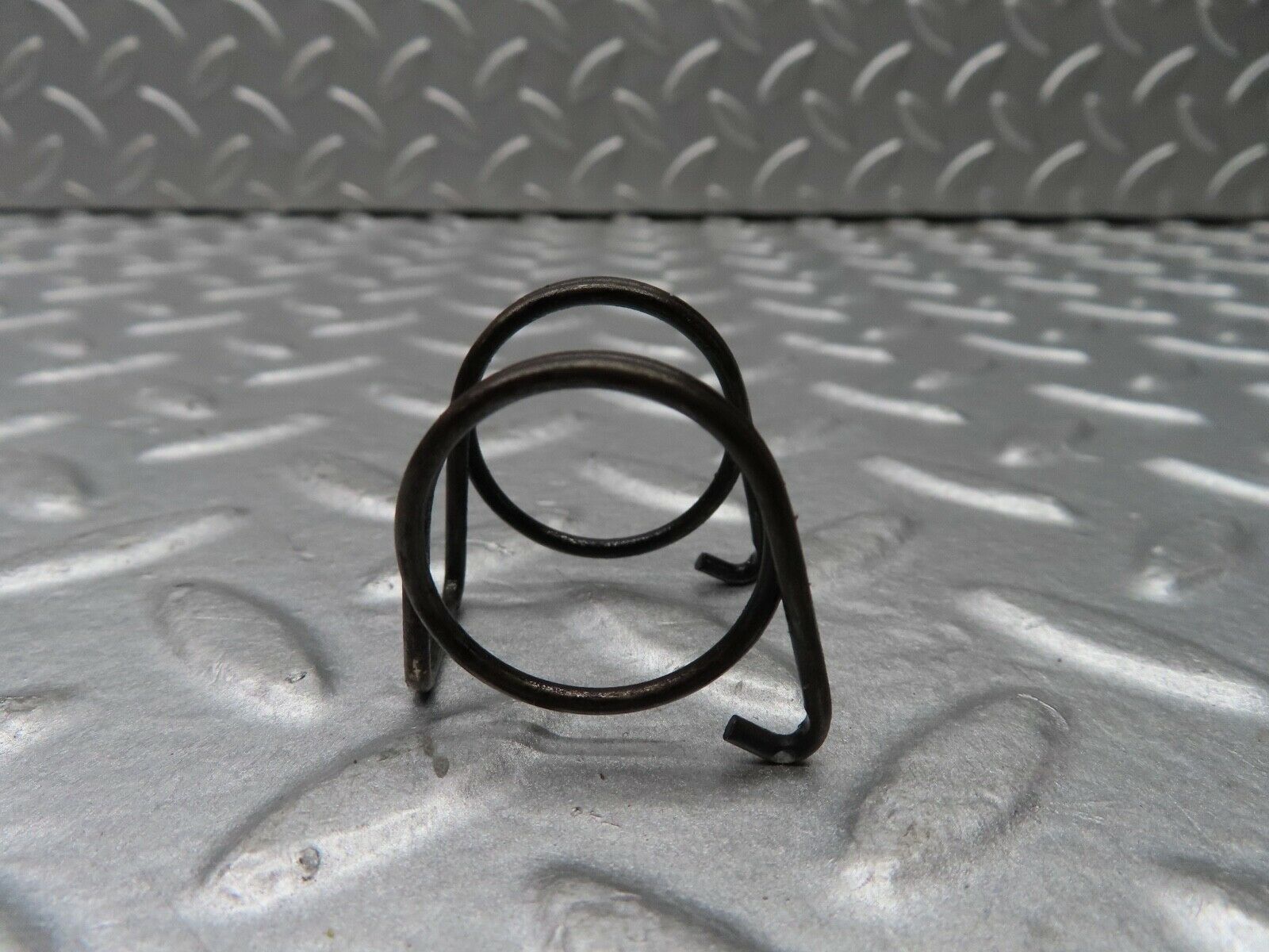 18313 Mercedes-Benz W111 220SE Coupe Rocker Arm Retaining Spring