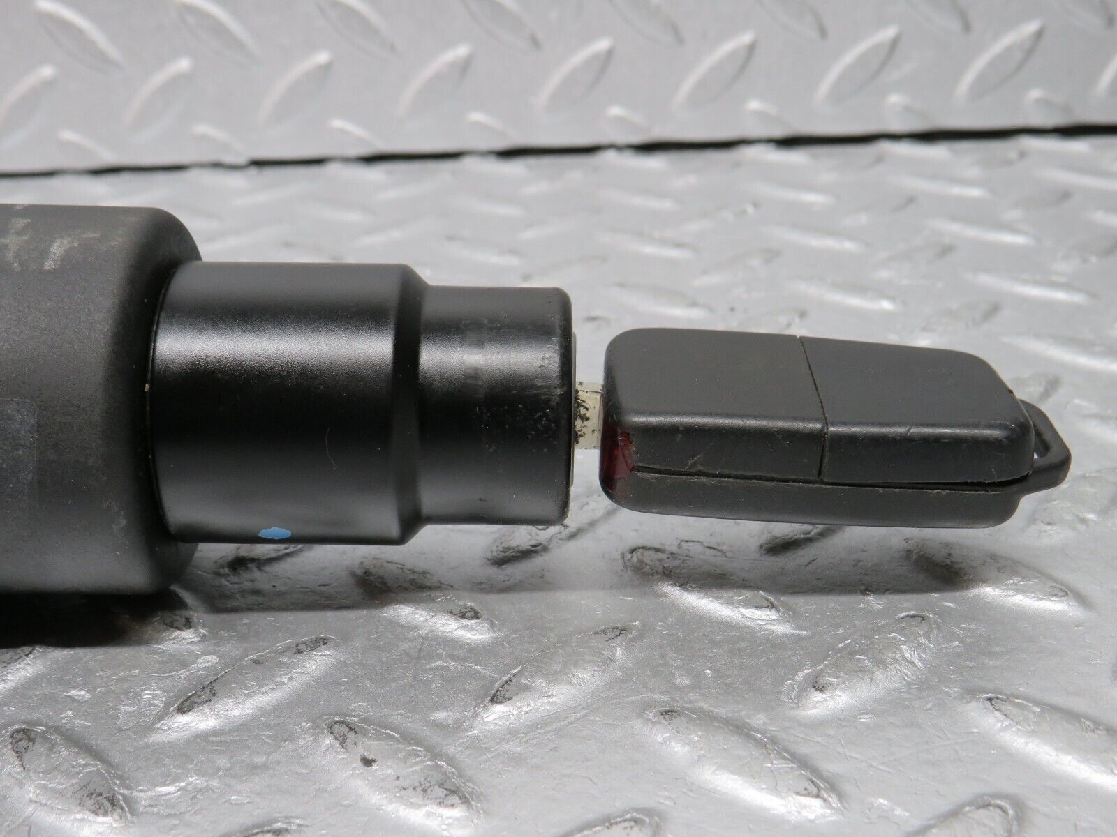 38471 Mercedes-Benz R129 280SL Coupe Steering Lock Ignition Switch With Key