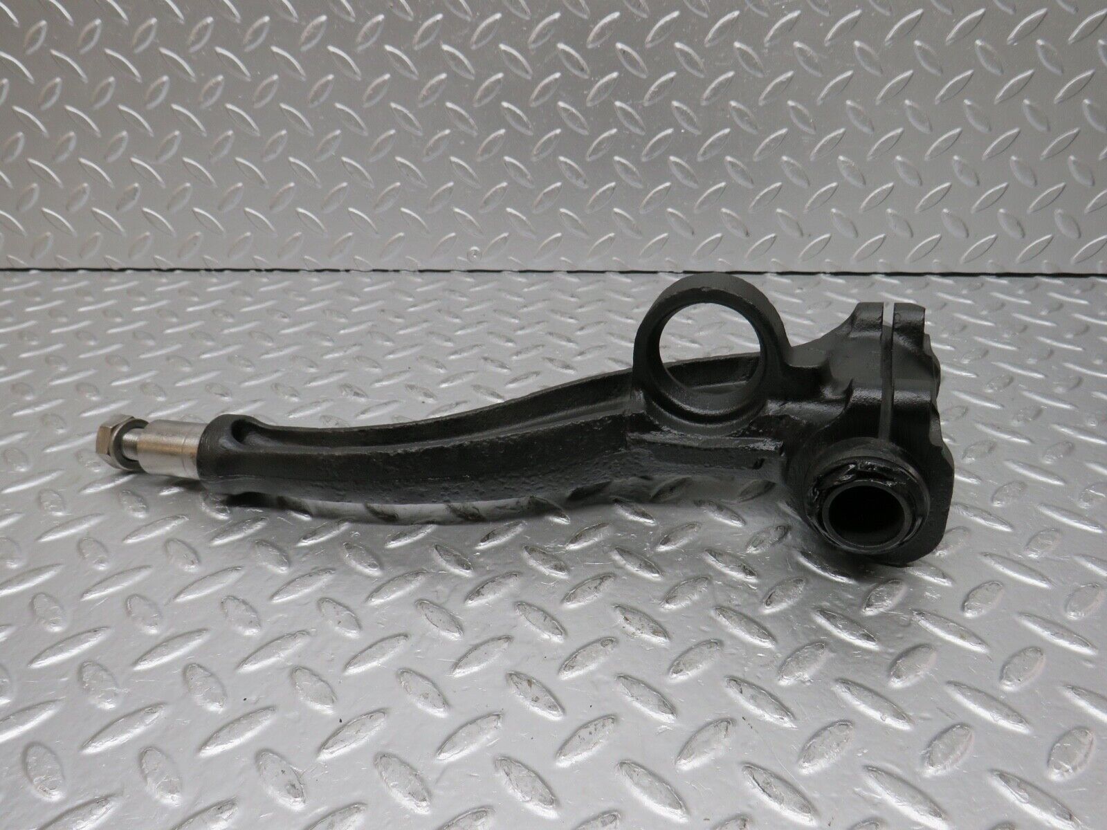 0370 Mercedes-Benz W108 280SE Differential Mounting Bracket 1113510716