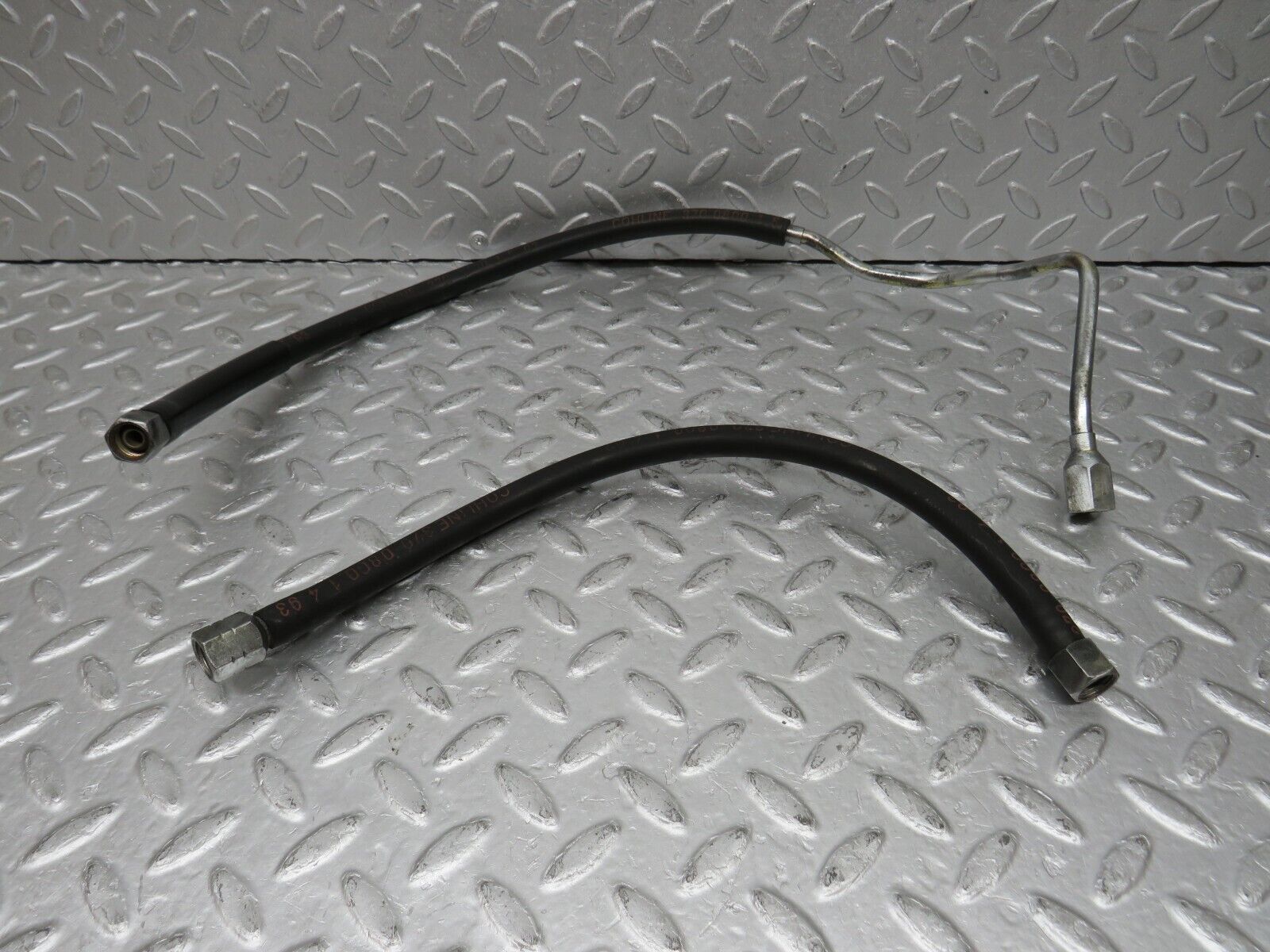 38184 Mercedes-Benz A124 320E Cabriolet Fuel Hose Pipe