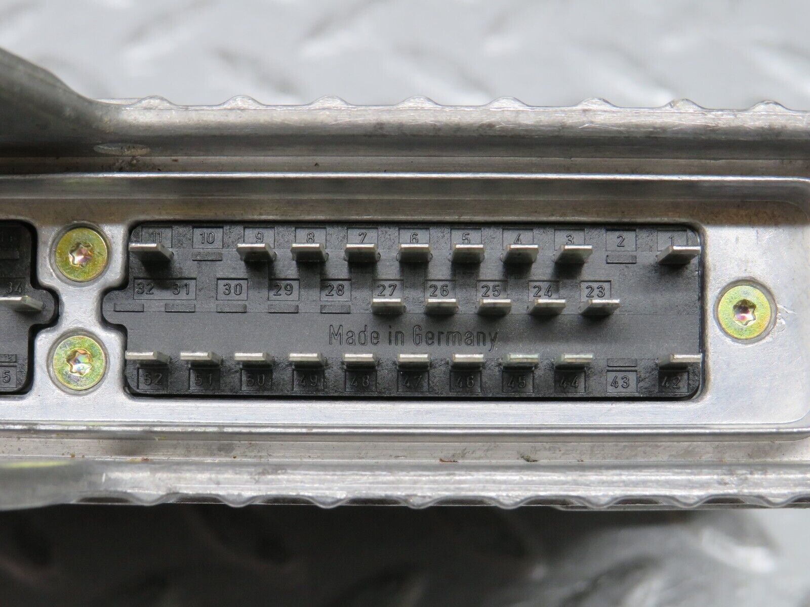 37899 Mercedes-Benz A124 320E Cabriolet Idle Cruise Control Unit Module VDO 1245455232