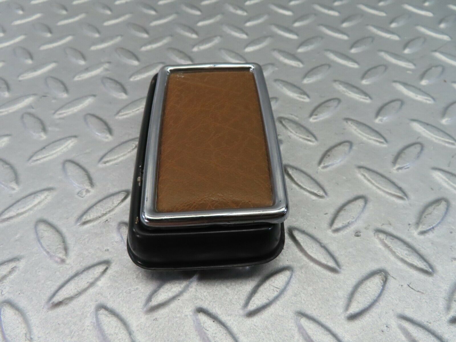 7915 Mercedes-Benz W115 220D Rear Door Ashtray