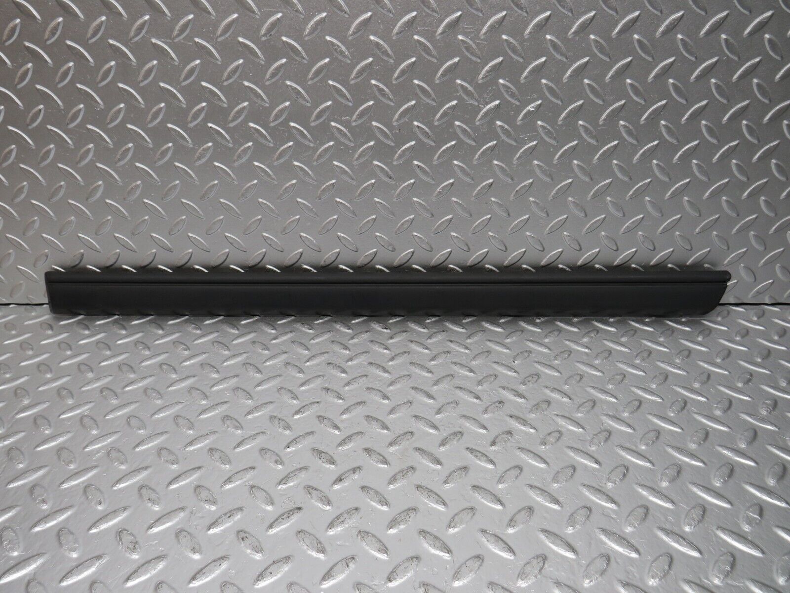 32304 Mercedes-Benz S124 300TE Wagon Rear Left Door Lower Moulding Trim