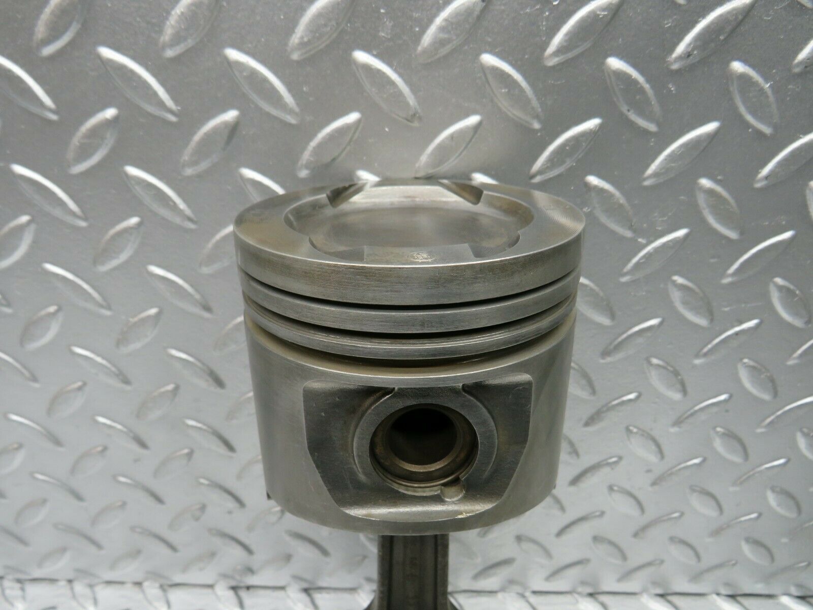 22797 Mercedes-Benz C107 450SLC Coupe Piston With Connecting Rod 92.48 mm