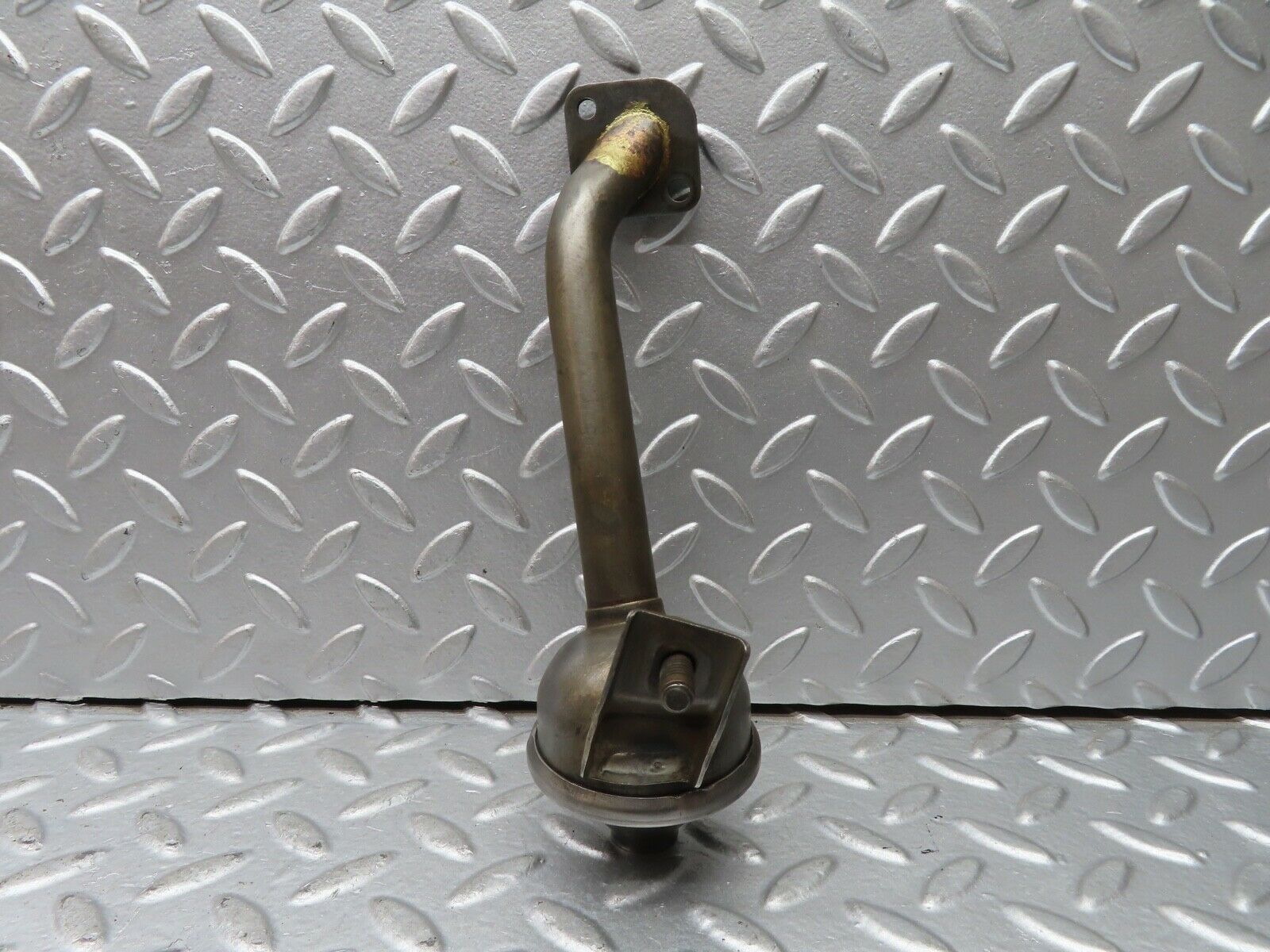 21320 Mercedes-Benz W123 230E Oil Pump Filter